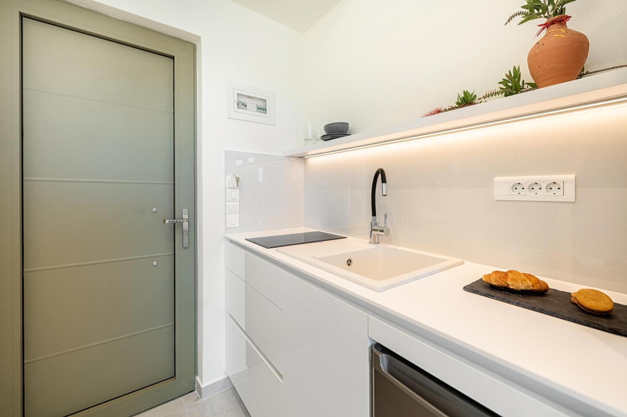 Little Corfu Aparthotel Dassia  Bagian luar foto