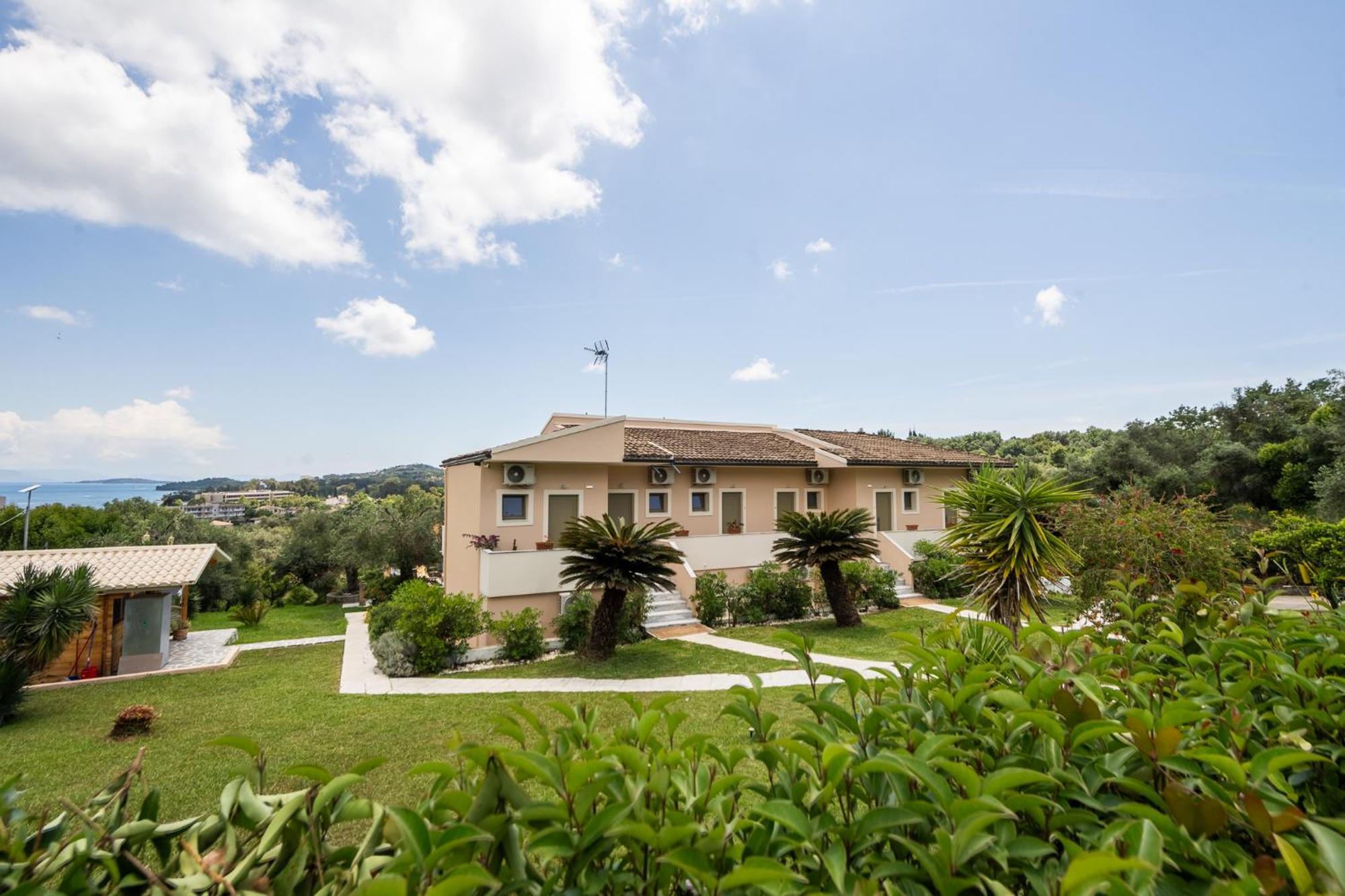 Little Corfu Aparthotel Dassia  Bagian luar foto