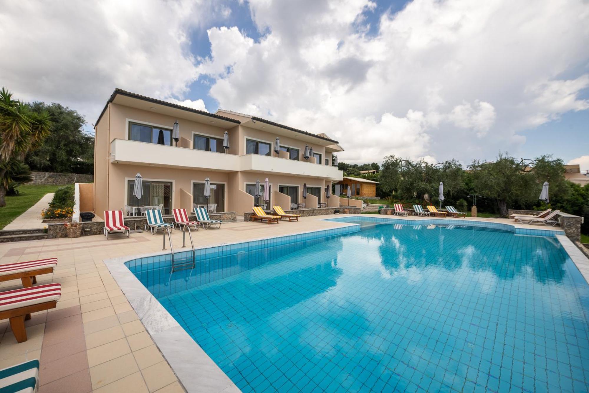 Little Corfu Aparthotel Dassia  Bagian luar foto